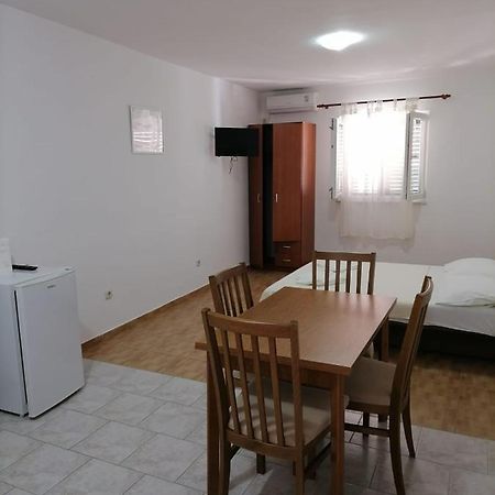 ביוגראד נה מורו Apartmani Gajeta מראה חיצוני תמונה